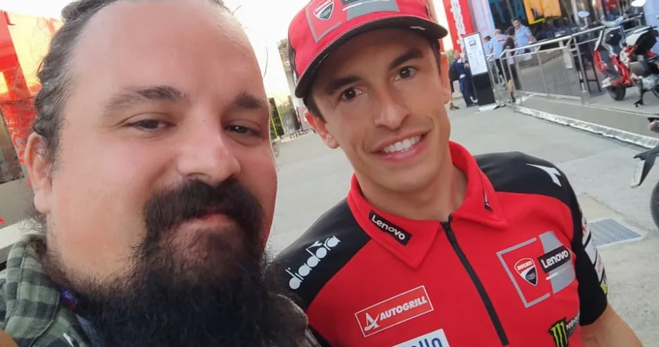 Fran Santaclara con Marc Márquez